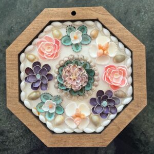 Class: Shell Flowers Sailors Valentine