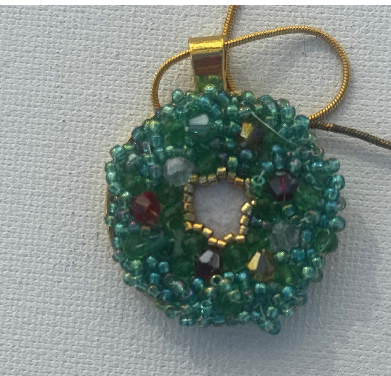 Class: Holiday Wreath Pendant